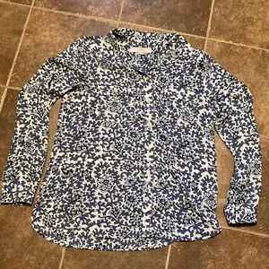 Loft everday shirt. Size medium